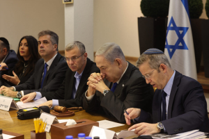 Israeli Cabinet Faces Divisions Over Gaza War Strategy