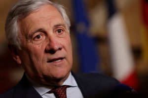 Italy urges Israel to stop Gaza offensive, respect law