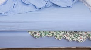 Kiwis Seek Returns but Stick to Safe Cash Savings
