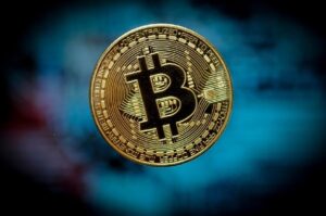 Following the Attack on Iran, Bitcoin Saw $1.8 Billion in Sales Volume in One Hour – Will BTC Rise or Fall After This?