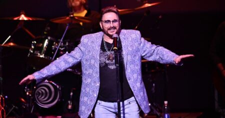 Chuck Negron, voice behind Three Dog Night’s “Joy to the World” and other hits, dies at 83