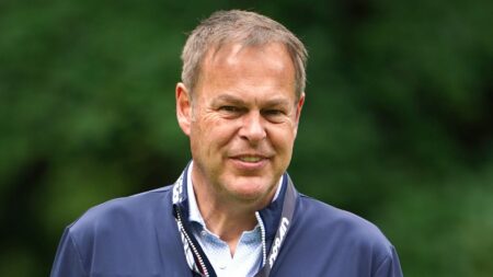 Dragons’ Den star Jones tees off with takeover of American Golf