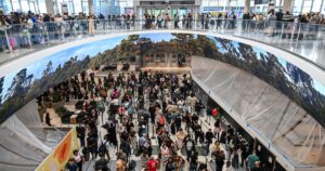 Trump says he’ll order DHS to start paying TSA officers as shutdown drags on