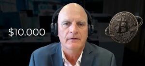 Bloomberg Analyst Mike McGlone Predicts Bitcoin Will Hit $10,000 Again! “Tether’s Market Cap Could Surpass BTC’s”