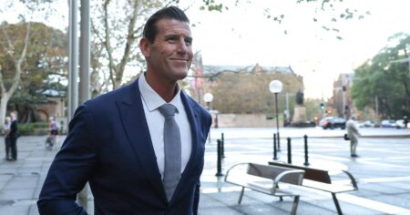 One of Australia’s most decorated soldiers charged with committing 5 war crime murders in Afghanistan